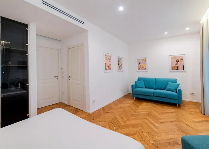 Nero Rooms